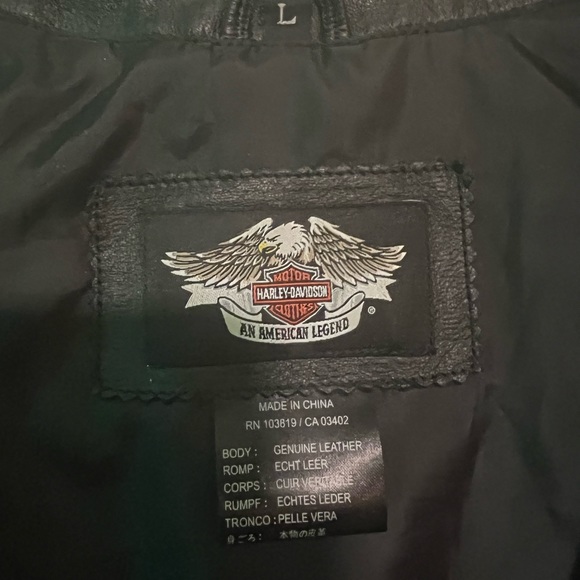 🏍️ 🎄 Vintage Ladies Harley-Davidson leather vest. Only worn a few times. - Picture 4 of 7